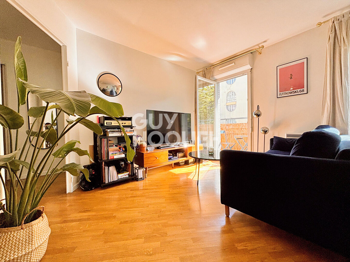 MAIRIE DE SAINT OUEN - 2 PIECES -41 m²- BALCON