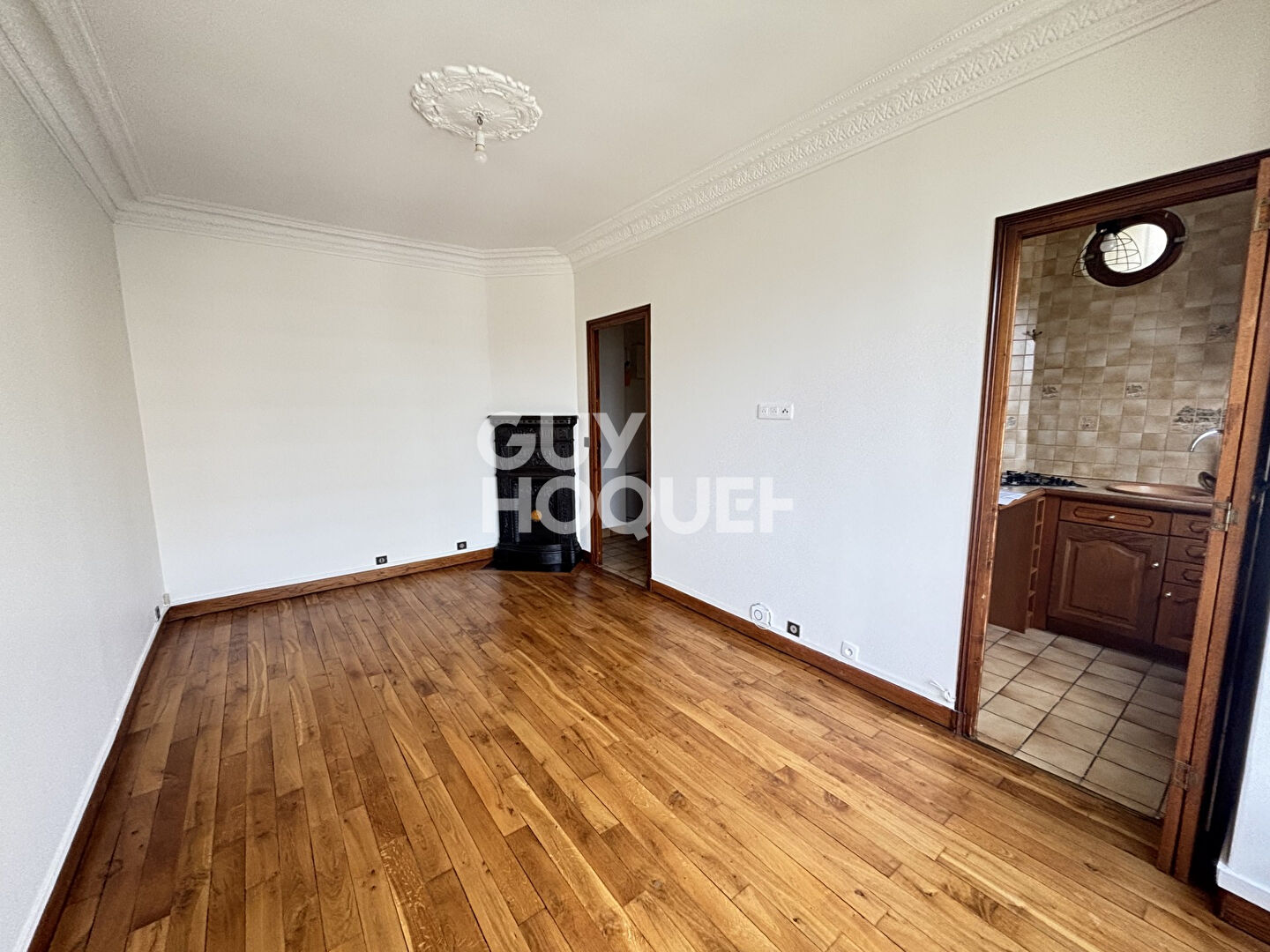 QUARTIER BLANQUI / ROSIERS - 2 PIÈCES - 37 M² - CAVE