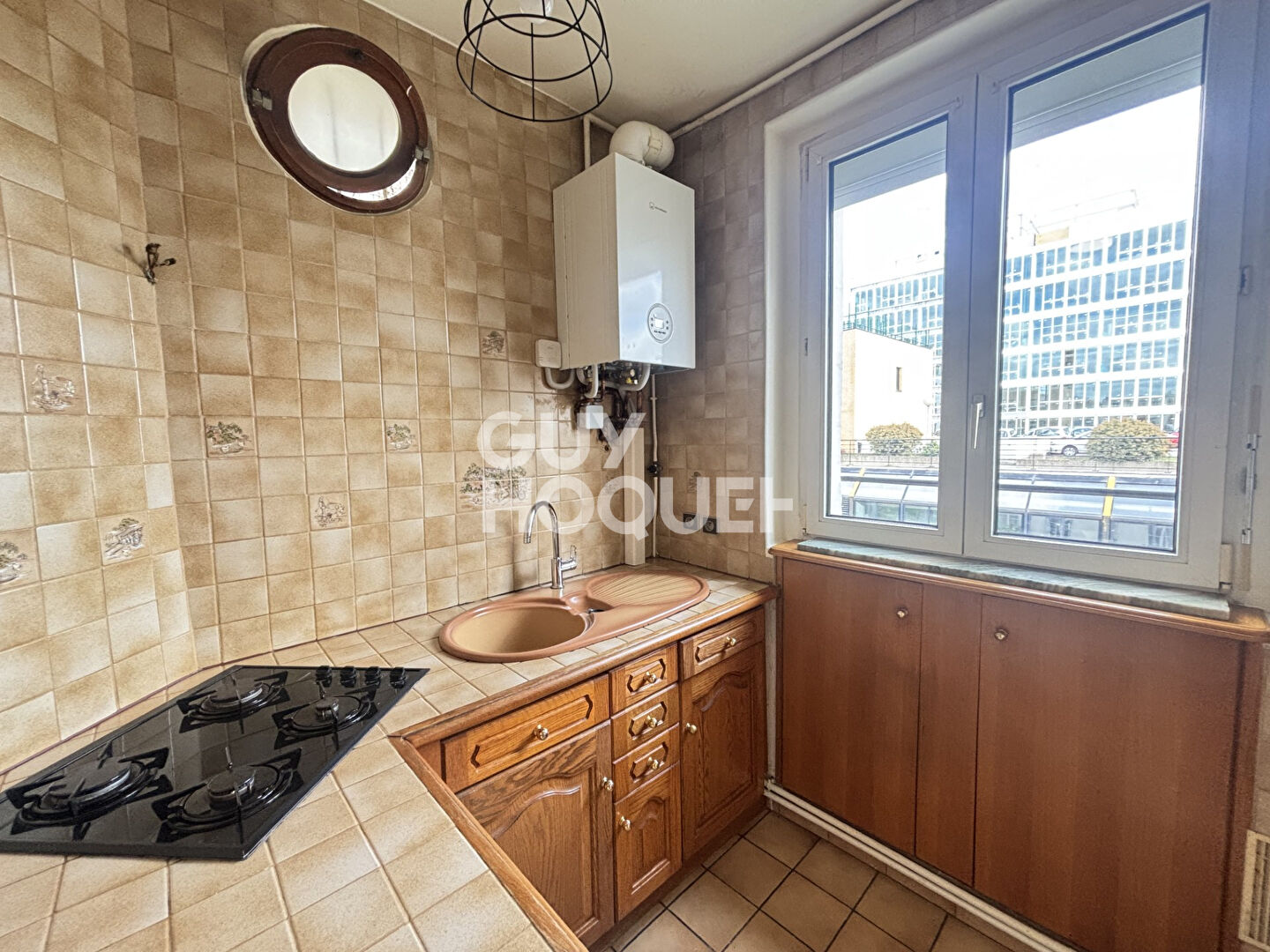 QUARTIER BLANQUI / ROSIERS - 2 PIÈCES - 37 M² - CAVE