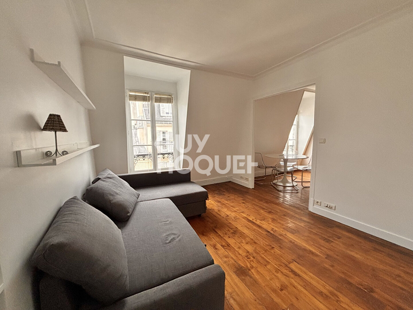 PARIS 17  rue lecluse  -2 pièce(s) 48 m2 -dernier étage
