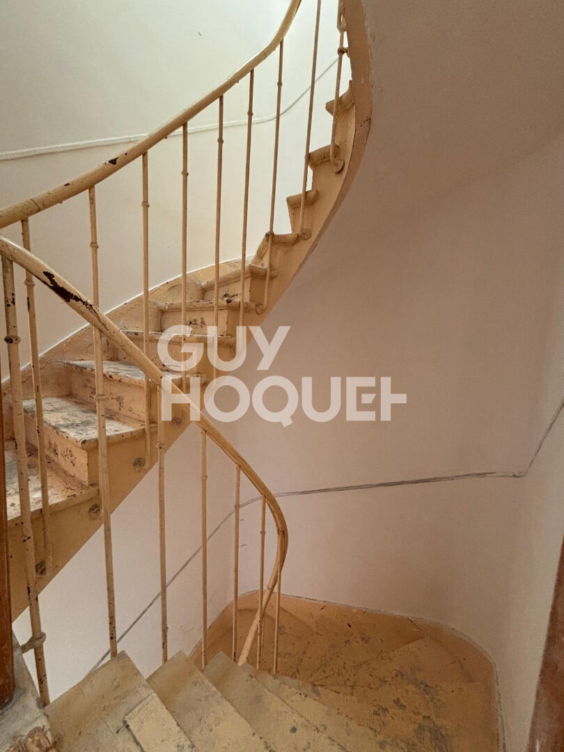 Élégante maison bourgeoise à réinventer 235 m² au sol