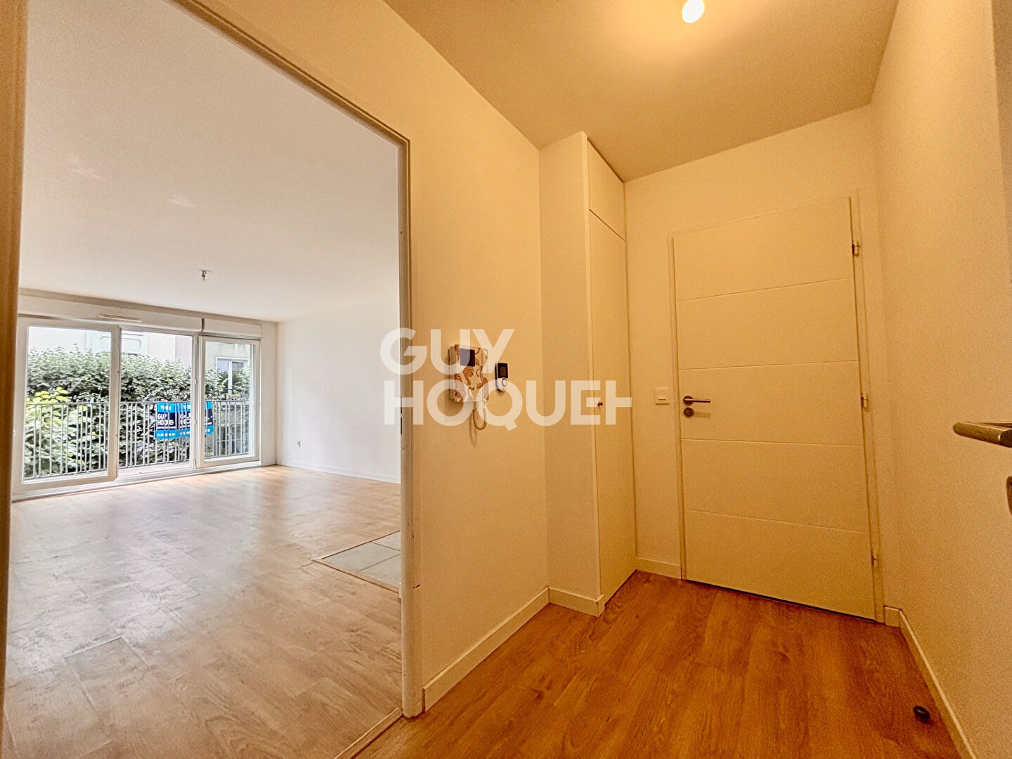 QUARTIER MAIRIE/BAUER - 2 PIÈCES 49,63 M² - BALCON 4,81 M² - CAVE