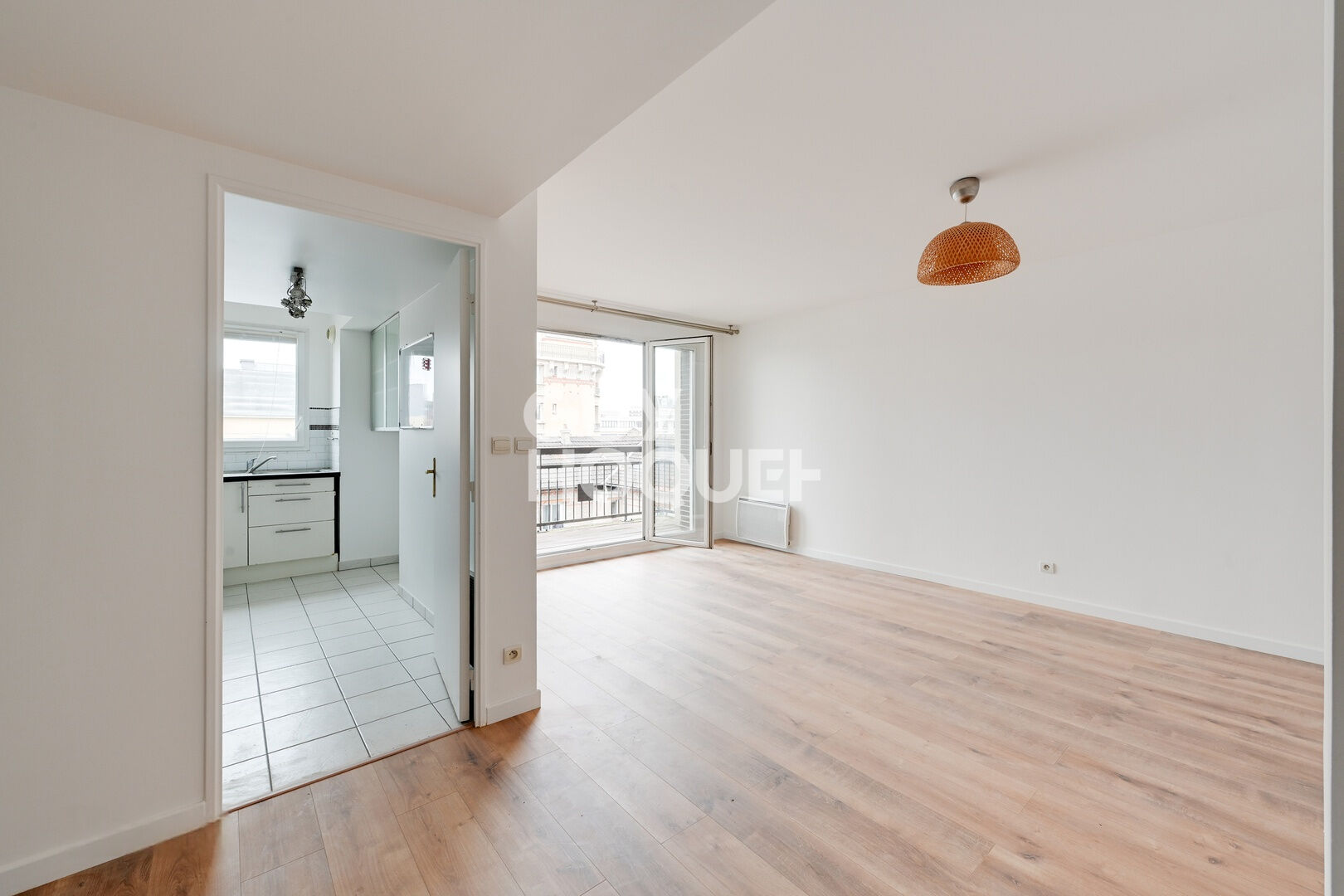 A LOUER  RUE BLANQUI   3 PIECES  68 m²  BALCON -PARKING