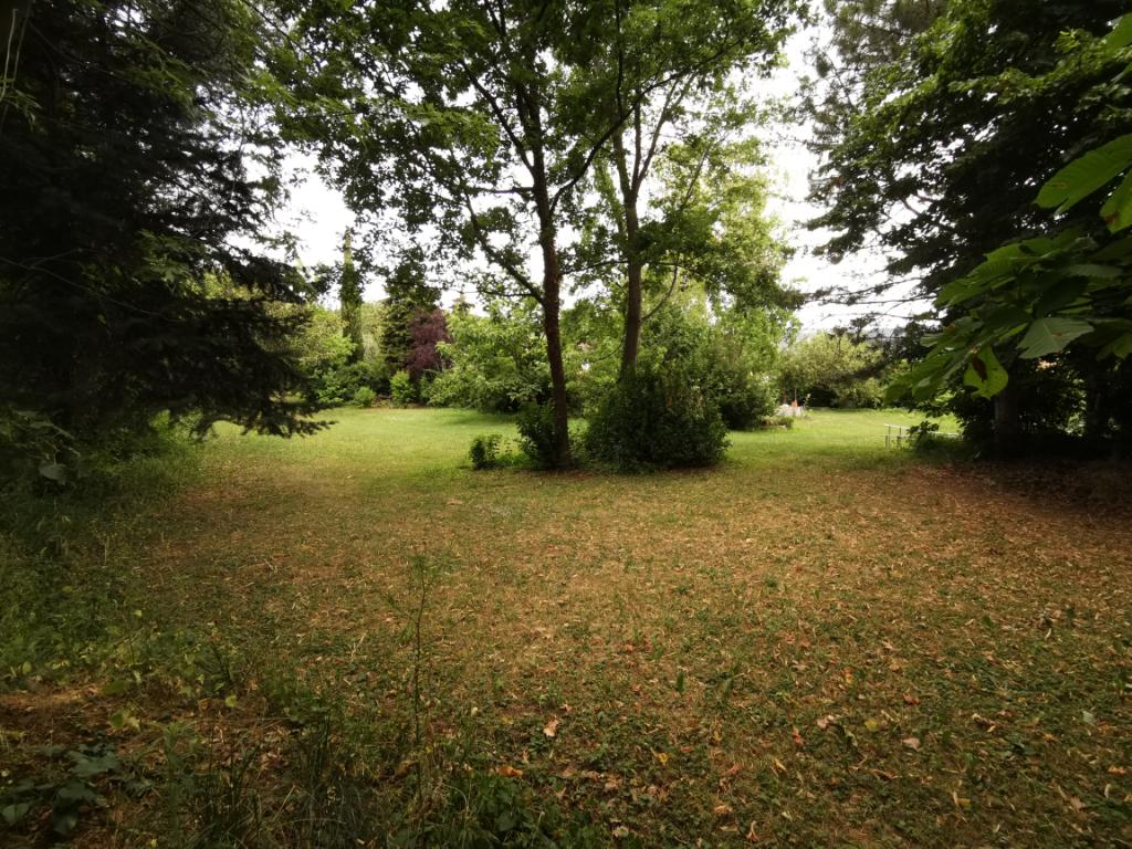 terrain à bâtir à TOULAUD