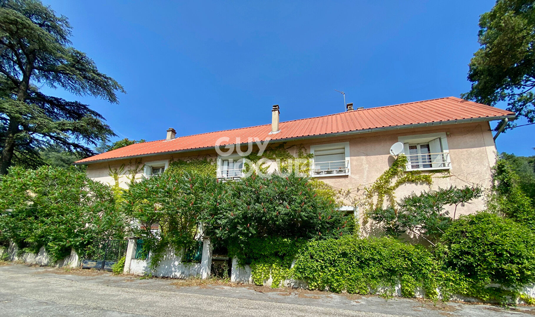 Maison à rénover sur SAINT-GEORGES-LES-BAINS