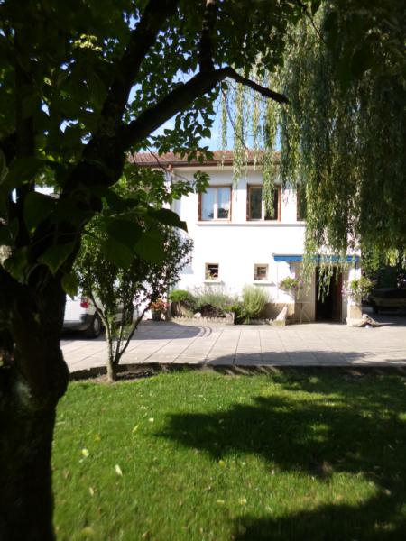 MAISON avec sous sol complet sur d'env. 2290 m2 de terrain