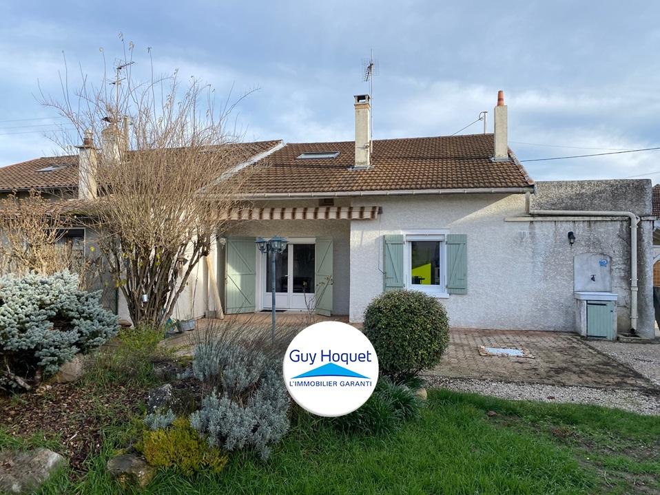 Grande maison de plus de 130 m2 hab avec 4 chambres et piscine