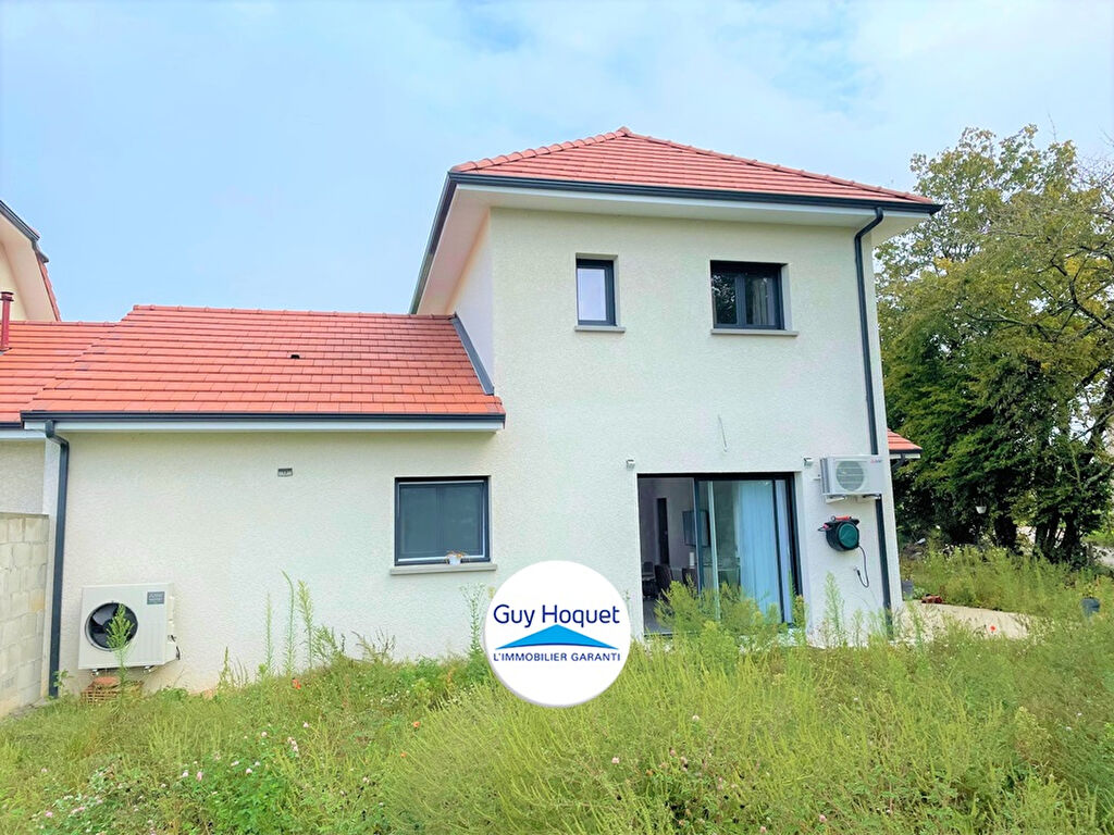 Villa neuve avec une suite parentale