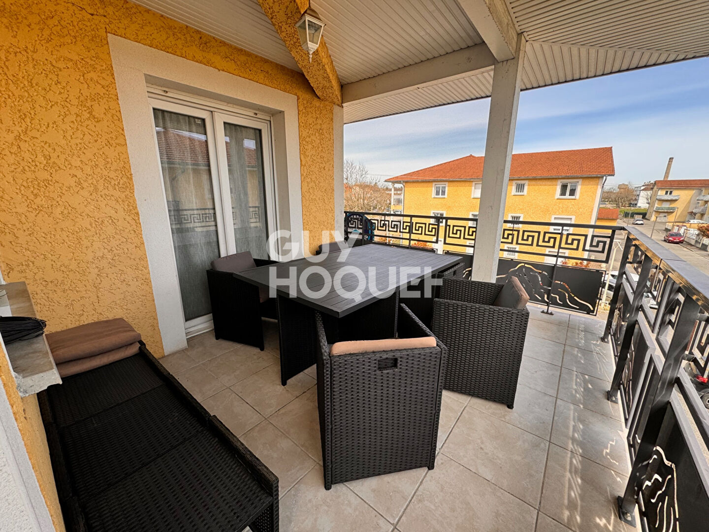 VENDU Superbe appartement au dernier étage avec terrasse