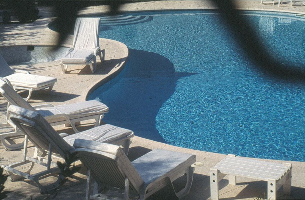 STUDIO RENOVE A 5 MN DE SAINT TROPEZ ET DES PLAGES