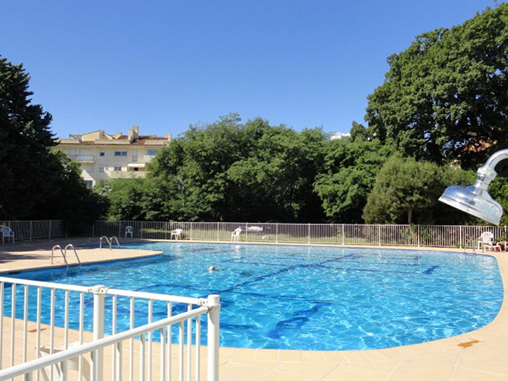 LOCATION  STUDIO   SAINT-TROPEZ  VUE MER