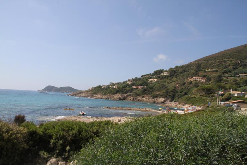 L ESCALET RAMATUELLE PIEDS DANS L'EAU