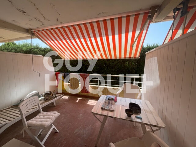 STUDIO CAVE ET PARKING A RENOVER SAINT TROPEZ