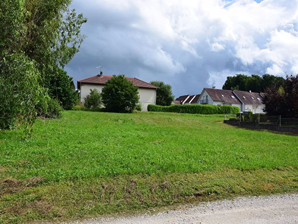 Chaucenne (25), terrain à bâtir 826 m², au calme et hors lotissement