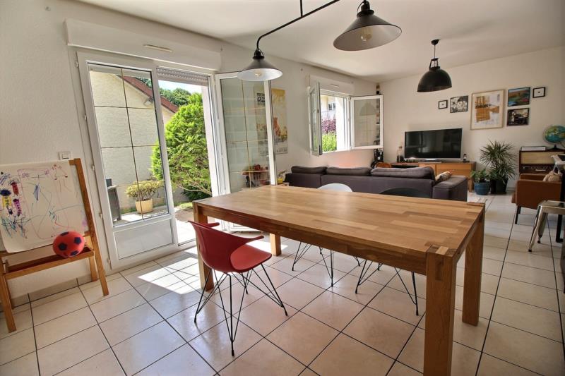 Maison 5 pièces d'une surface habitable de 130 m² à louer à DANNEMARIE SUR CRETE (25).