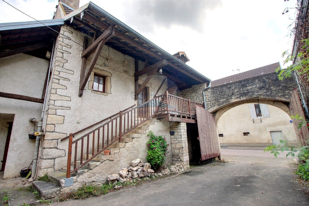 A VENDRE - Ancien corps de ferme à rénover