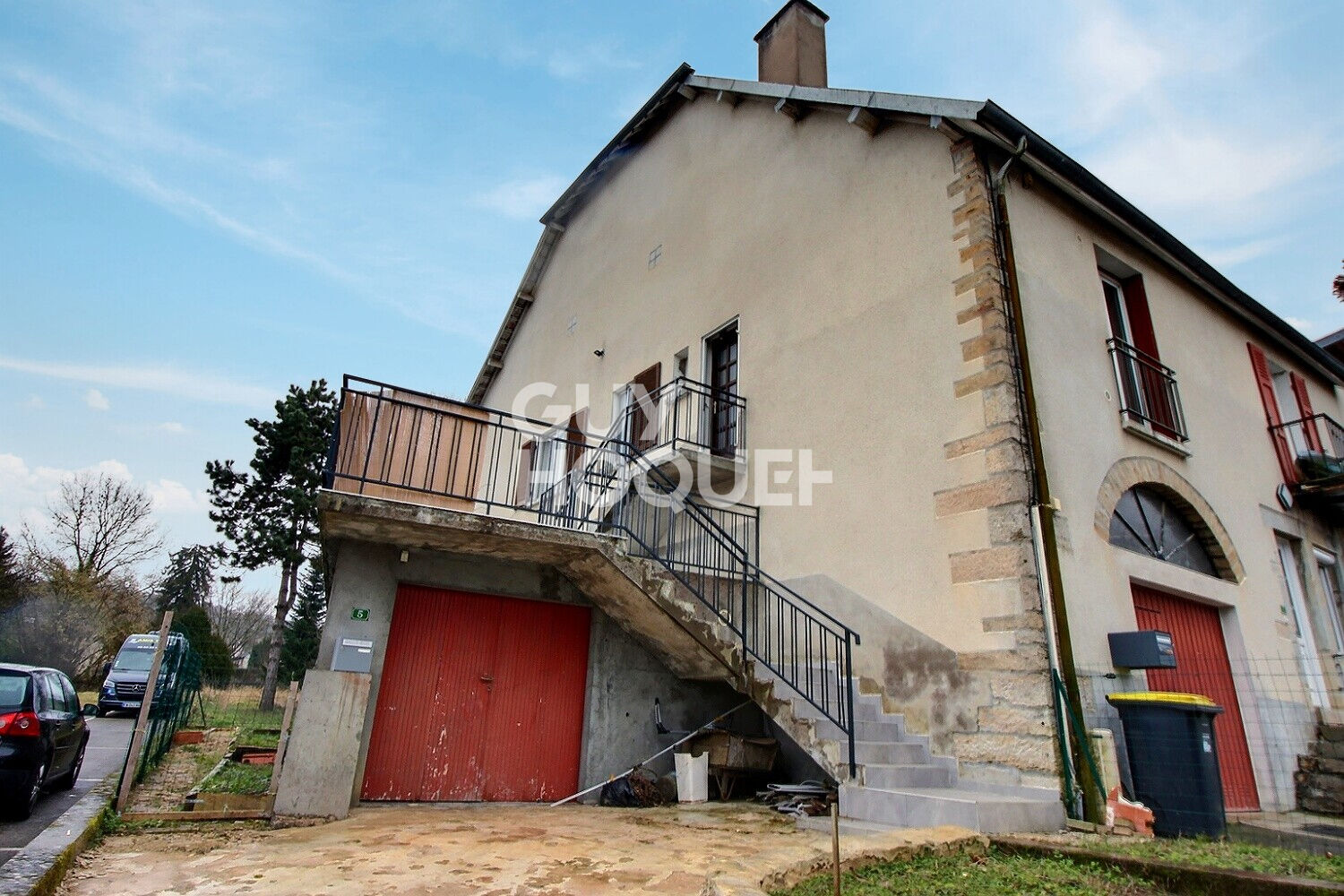 EN VENTE A POUILLEY : Grand appartement avec extérieur