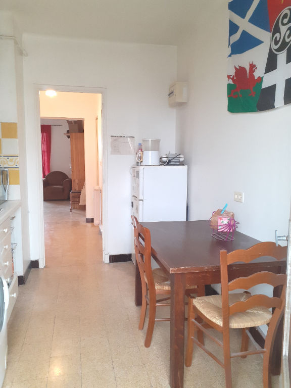 Salon de Pce, beau T2 avec terrasse, loggia et cave.