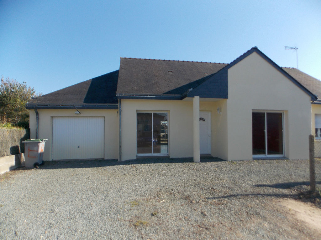 Maison à louer à VIVY (49680).