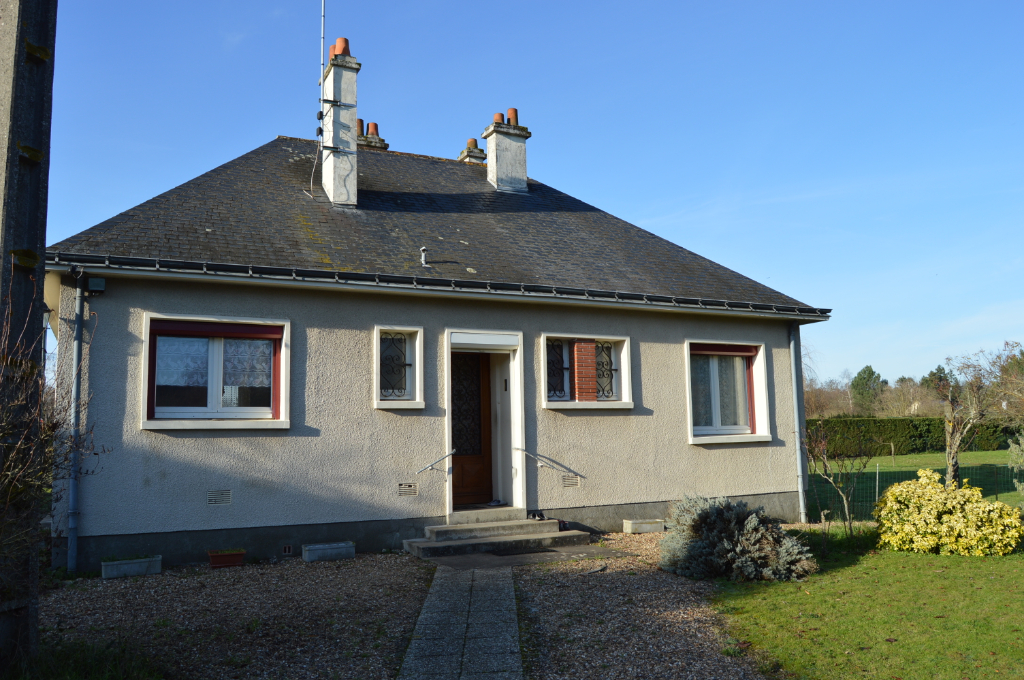 Maison de plain-pied Brain sur Allonnes centre + locatif