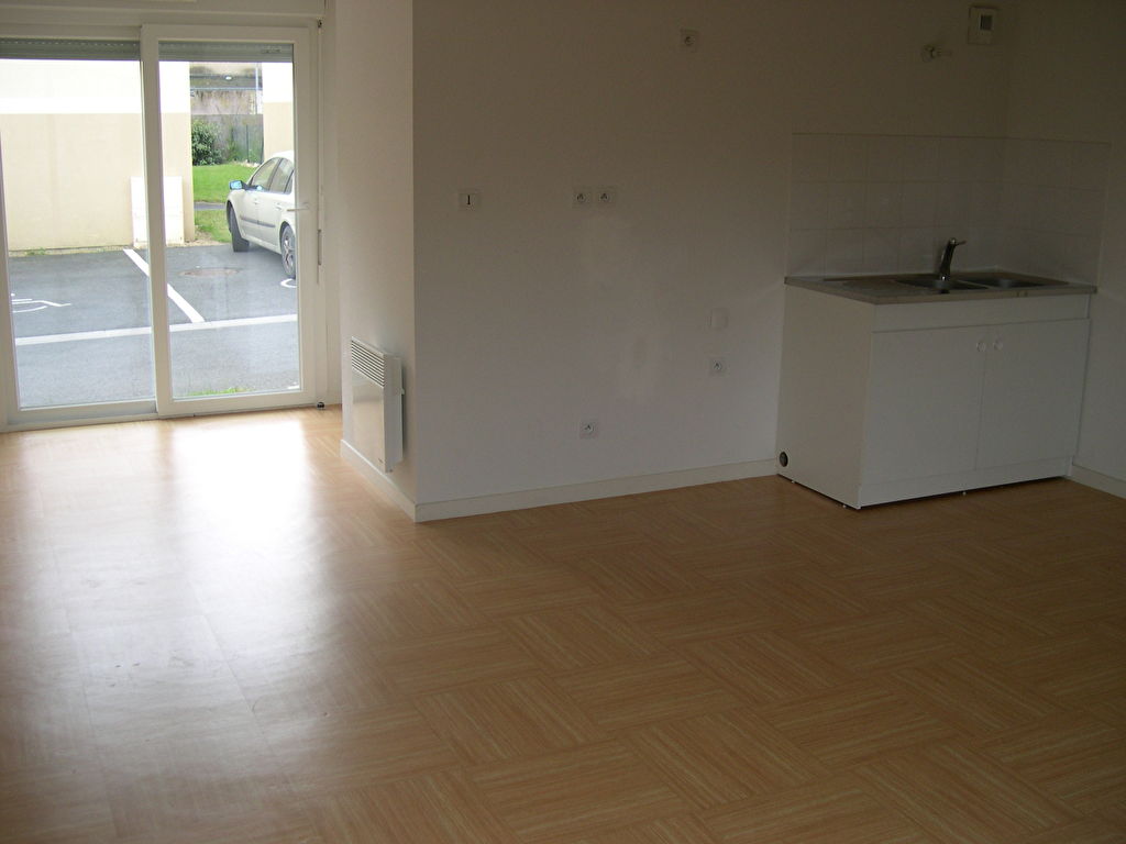 BAGNEUX : maison 4 pièces à louer