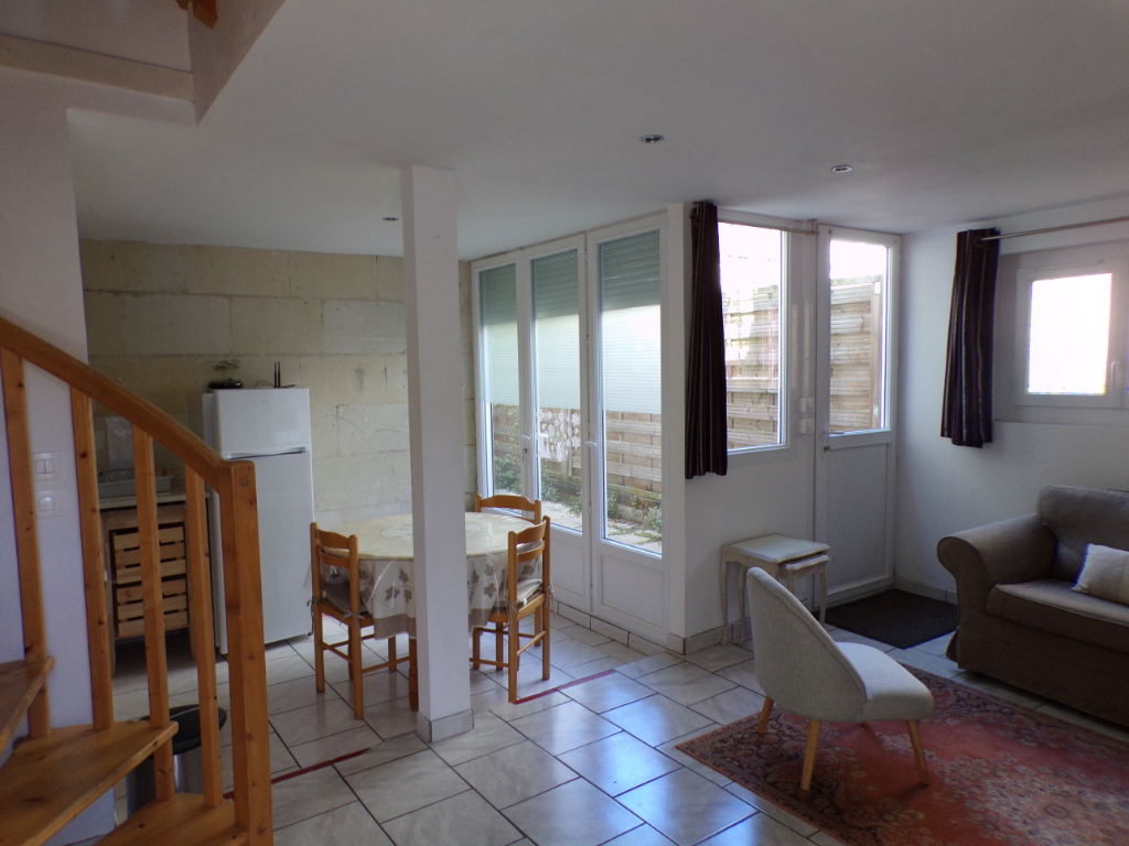 Location : appartement  meublé F2 à SAUMUR