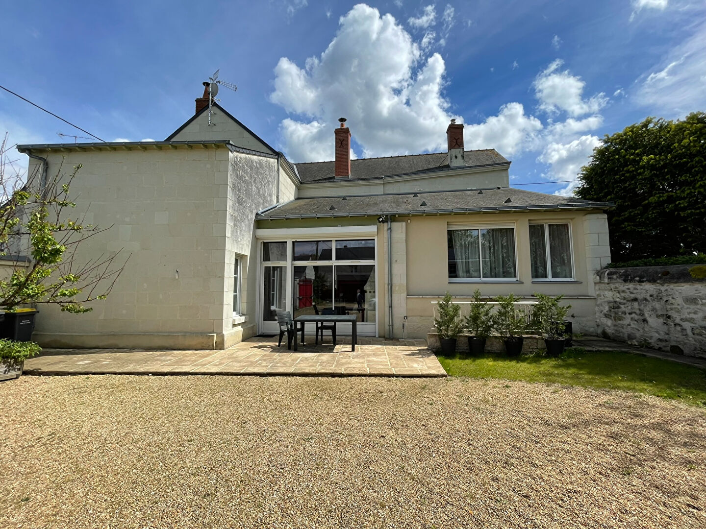 Maison 7 pièces à vendre à Varrains - Calme et Confort