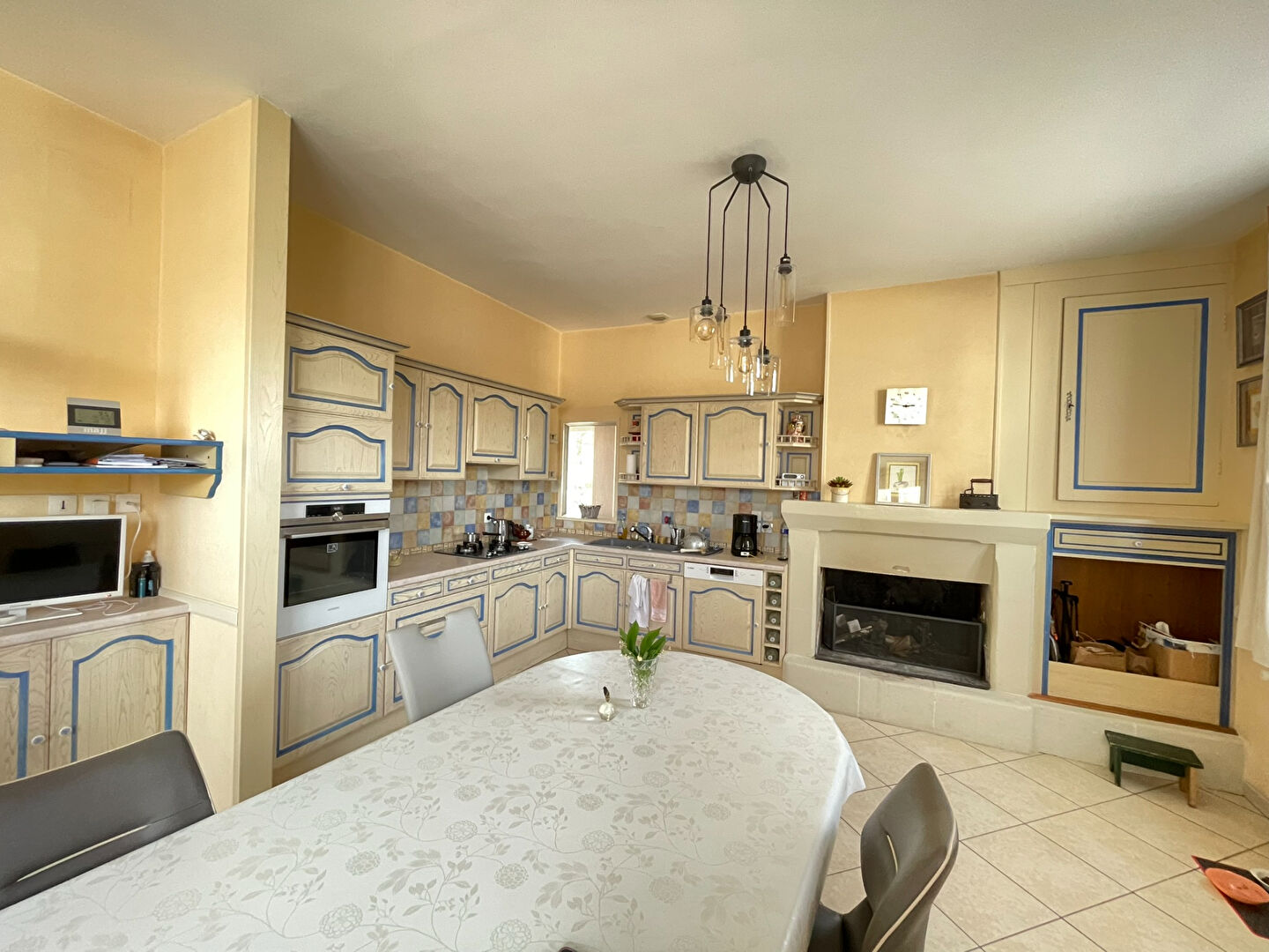 Maison 7 pièces à vendre à Varrains - Calme et Confort