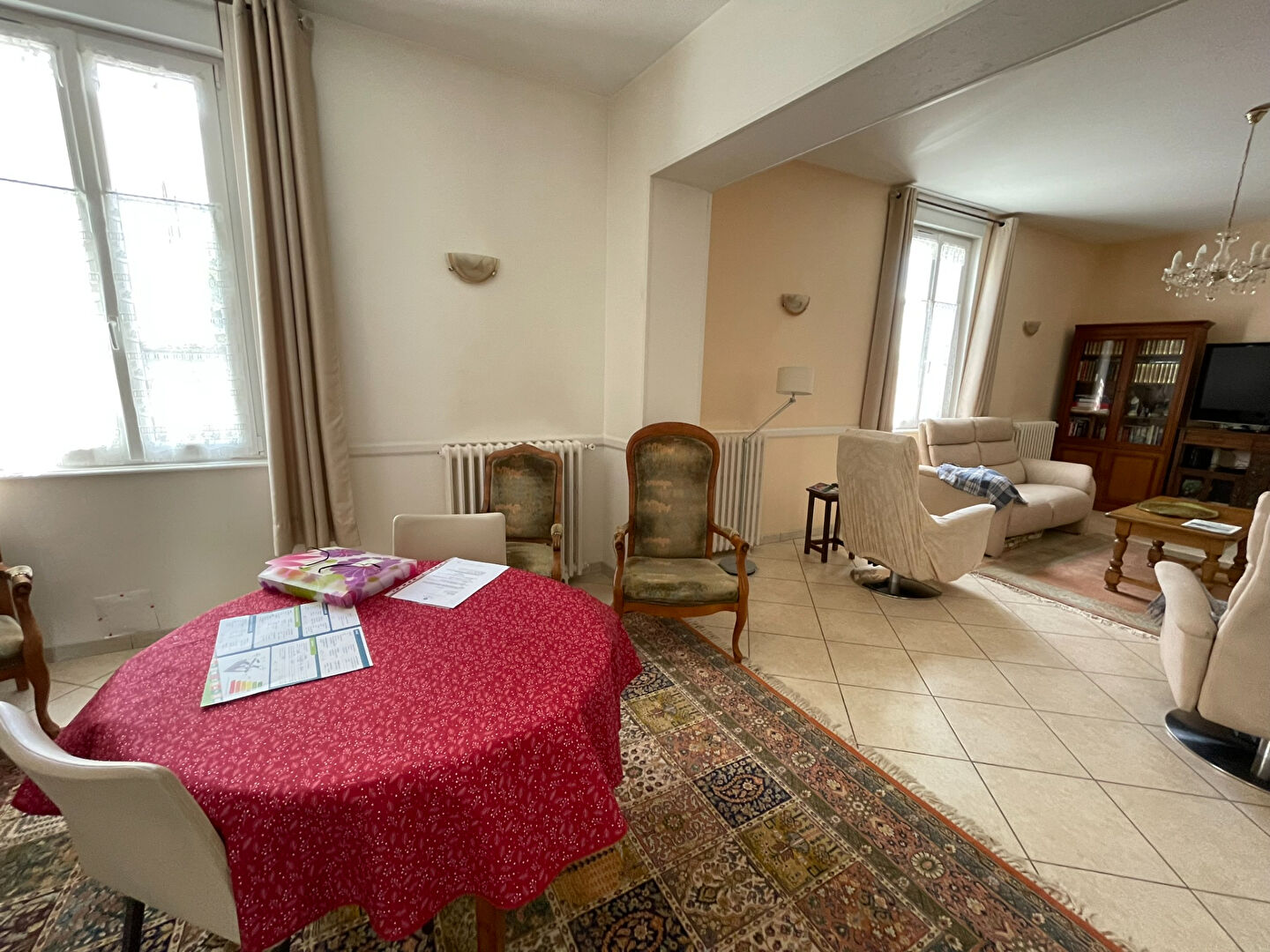 Maison 7 pièces à vendre à Varrains - Calme et Confort