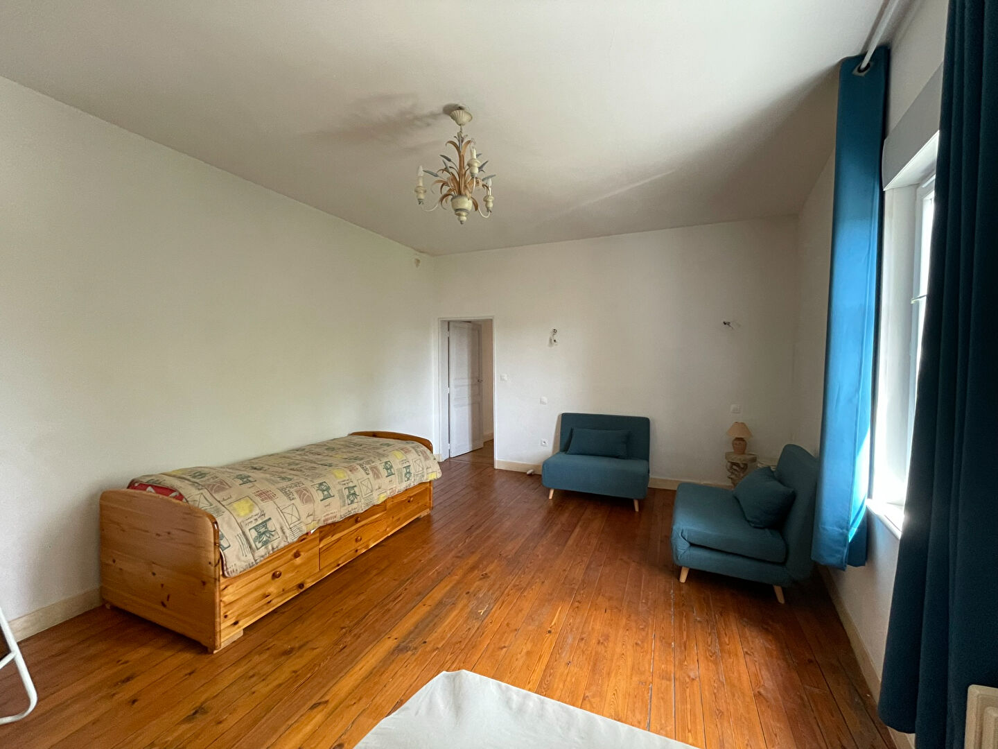 Maison 7 pièces à vendre à Varrains - Calme et Confort