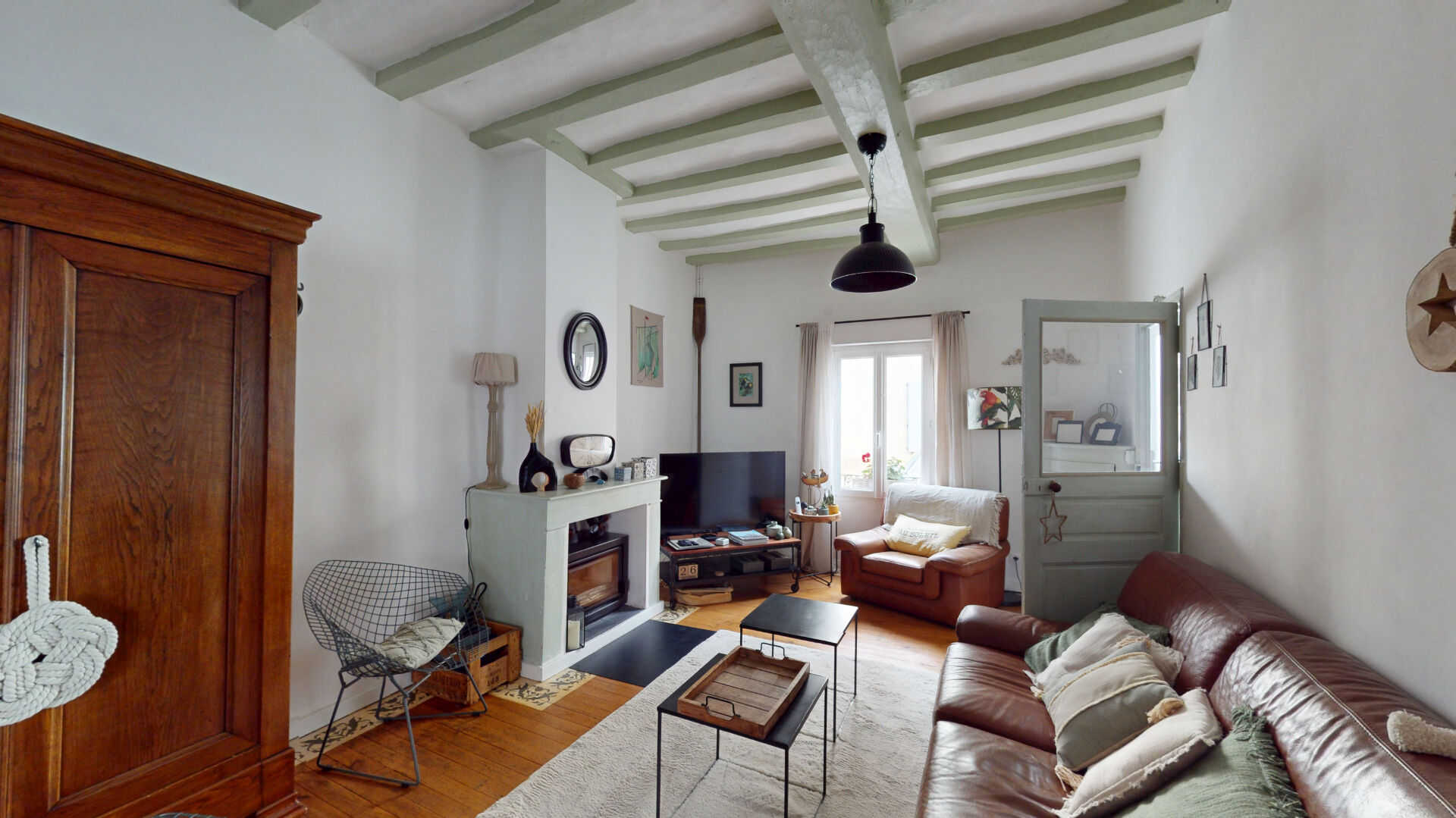 Maison ancienne rénovée centre Chouzé Sur Loire