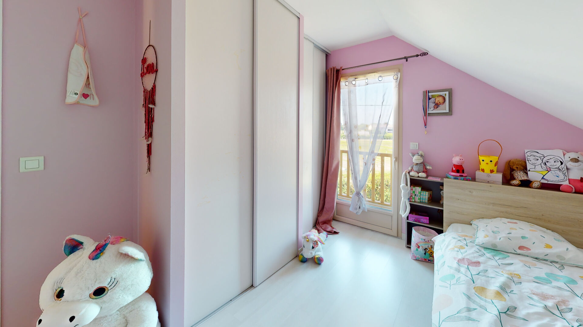 Maison contemporaine à vendre à Longué-Jumelles