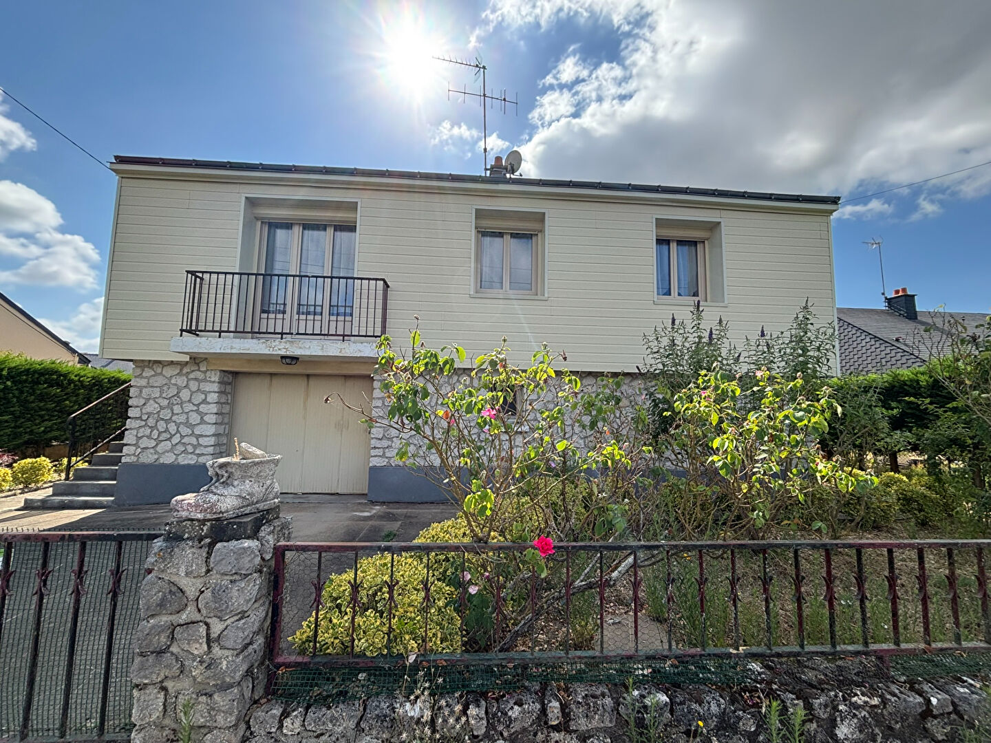 Maison à vendre à ALLONNES