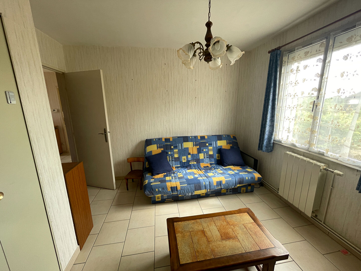 Maison de plain-pied à Brain-sur-Allonnes - 4 chambres, 103 m²