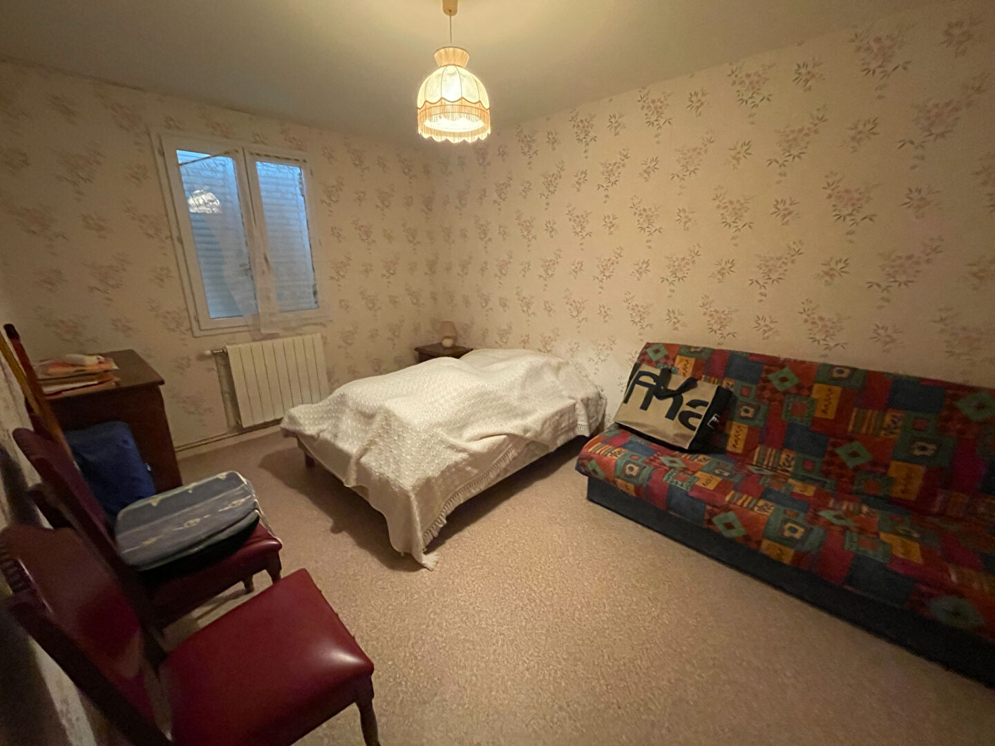 Maison de plain-pied à Brain-sur-Allonnes - 4 chambres, 103 m²