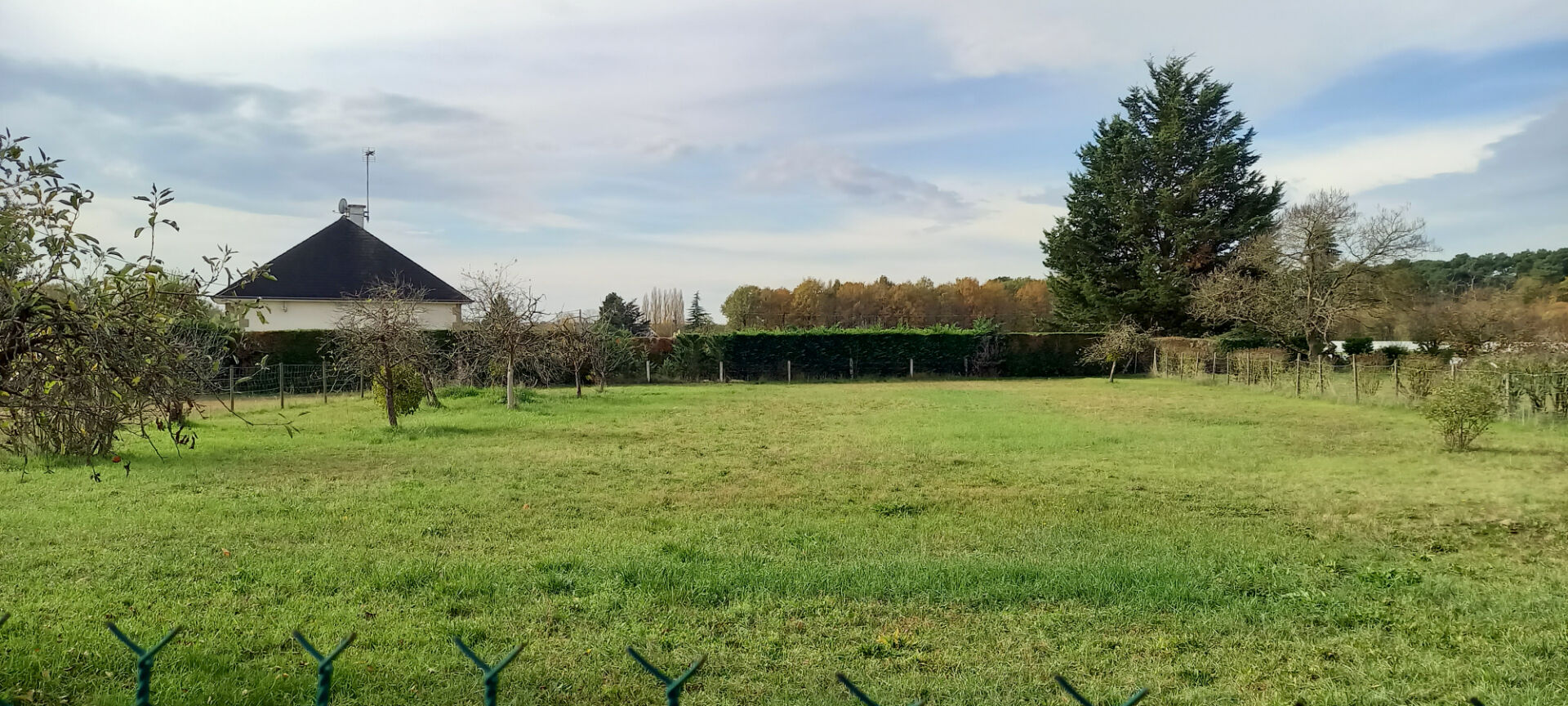 Maison de plain-pied à Brain-sur-Allonnes - 4 chambres, 103 m²