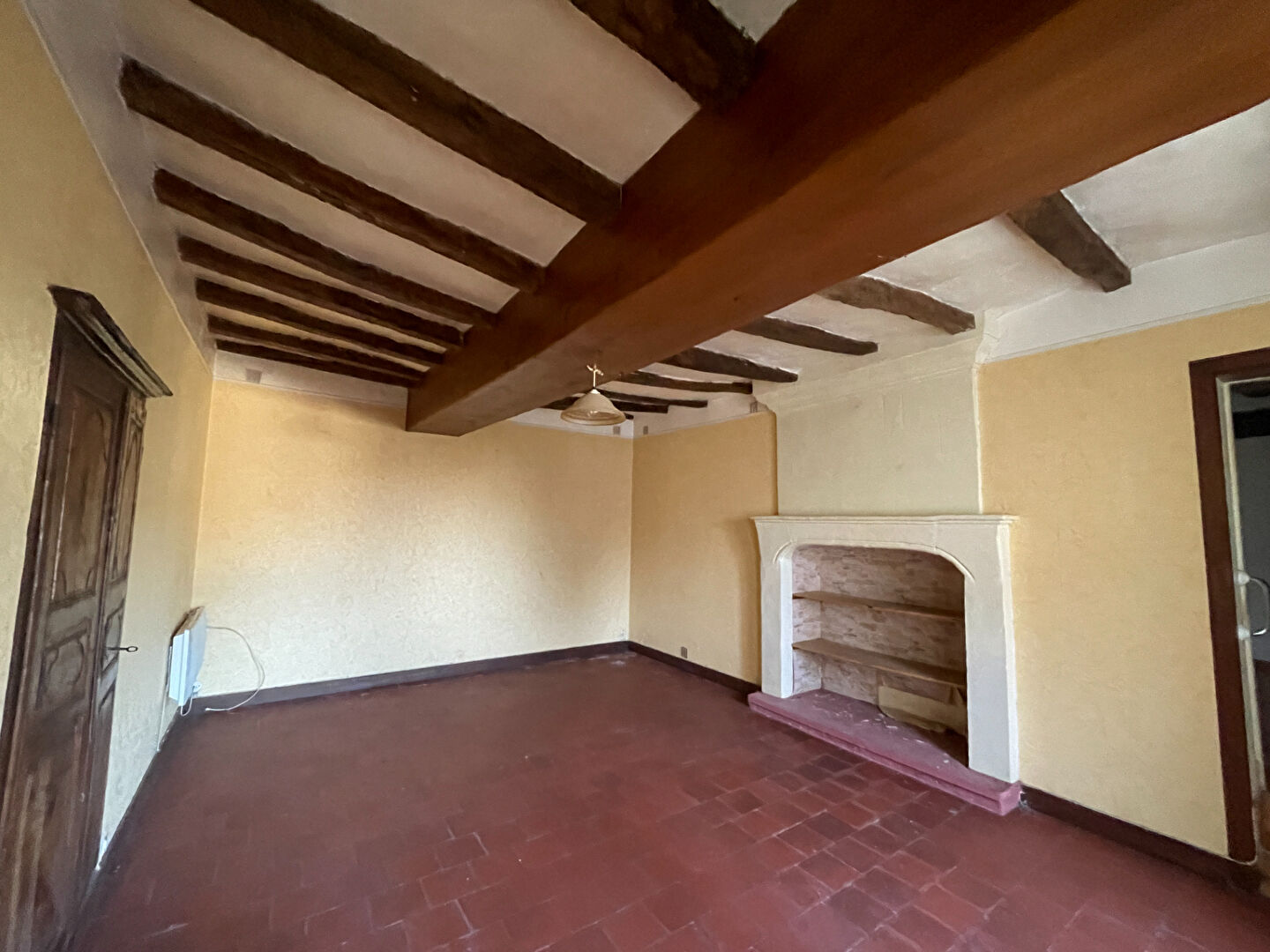 Maison et TERRAIIN CONSTRUCTIBLE  2000 M² à Saint Hilaire Saint Florent - Référence 331