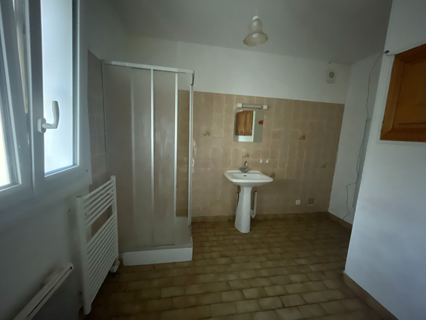 Maison et TERRAIIN CONSTRUCTIBLE  2000 M² à Saint Hilaire Saint Florent - Référence 331