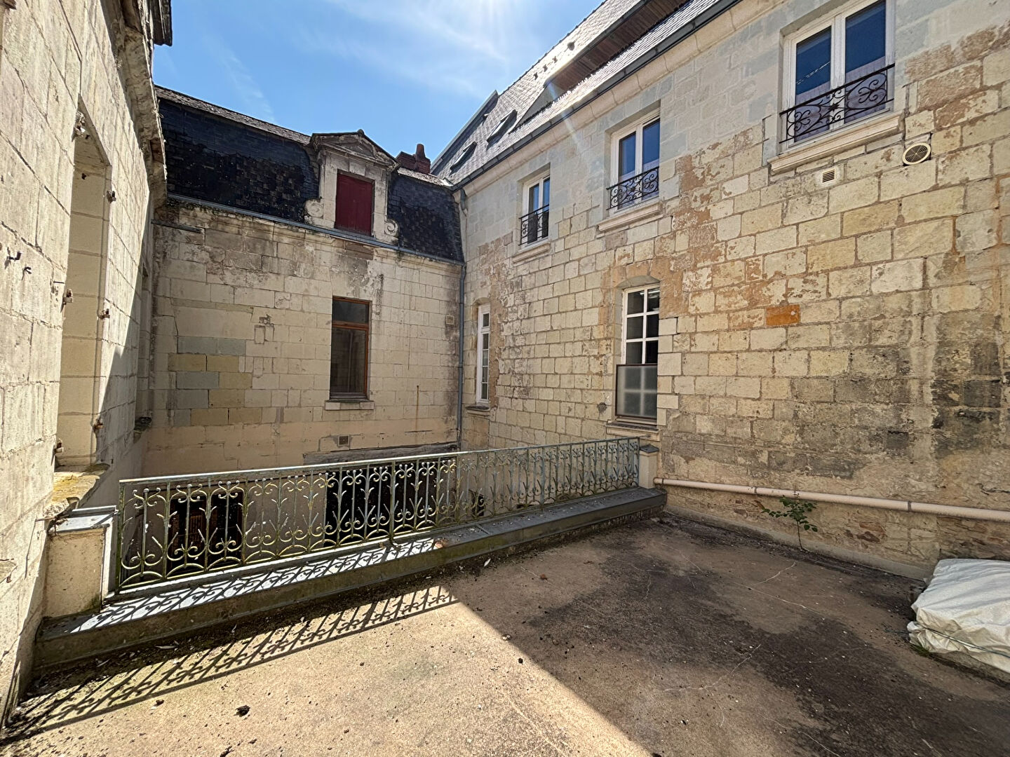 Maison de charme à fort potentiel  Centre-ville de Saumur