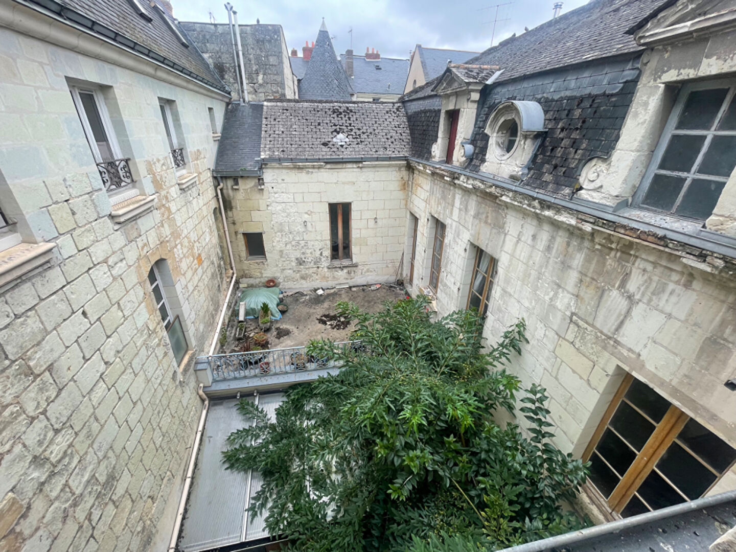 Maison de charme à fort potentiel  Centre-ville de Saumur