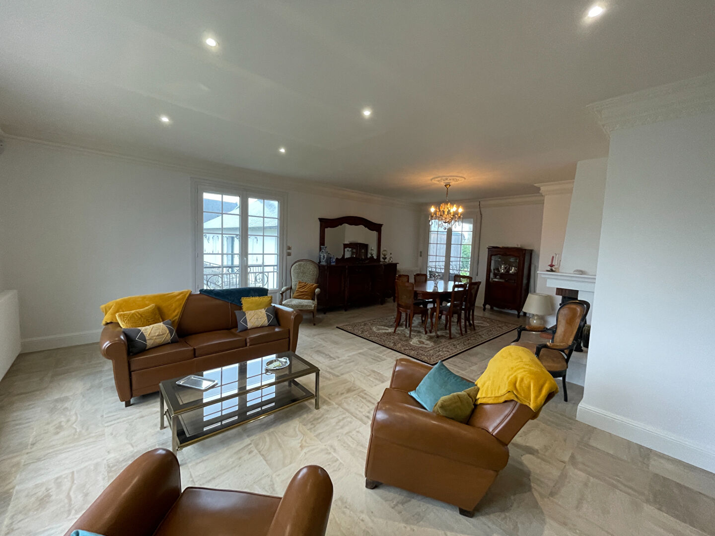 Maison familiale 7 pièces à vendre à Doué-en-Anjou