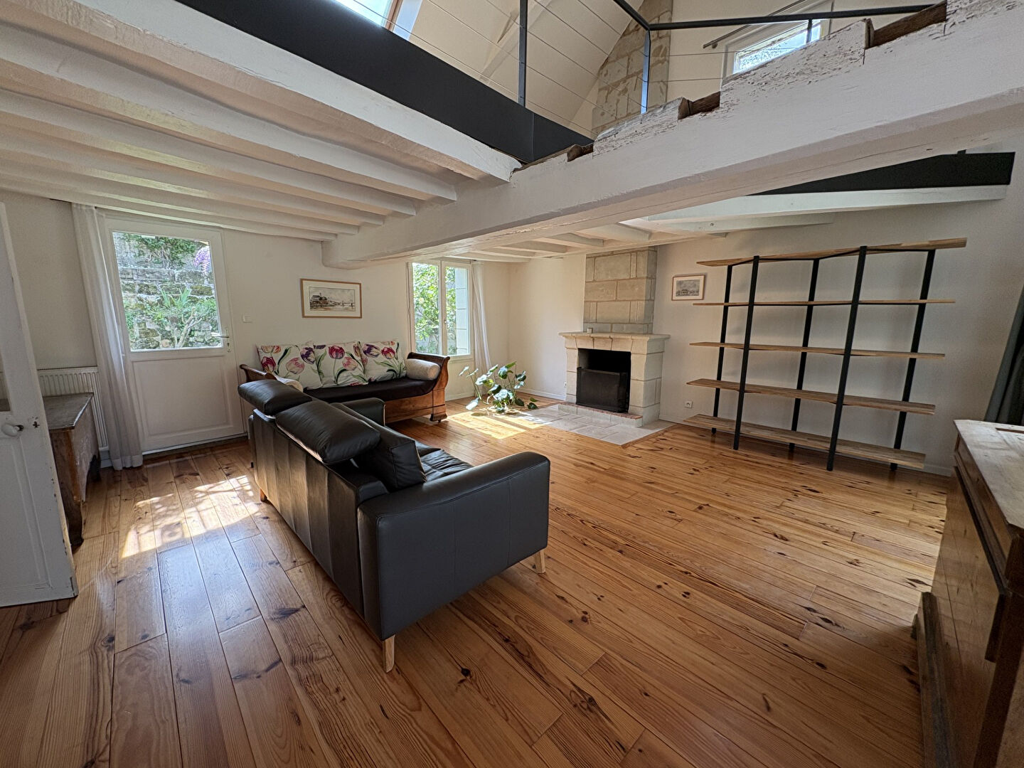 Coup de coeur assuré, charmante maison en tuffeau à Saint-Clément-des-Levées - Réf 341