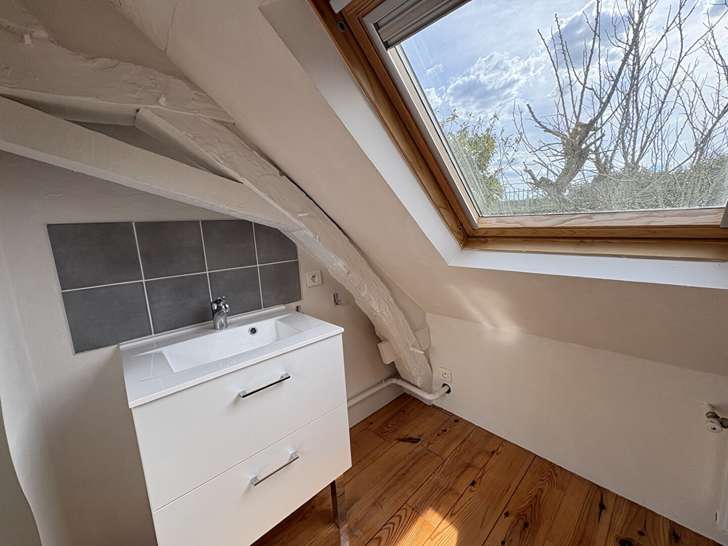 Coup de coeur assuré, charmante maison en tuffeau à Saint-Clément-des-Levées - Réf 341