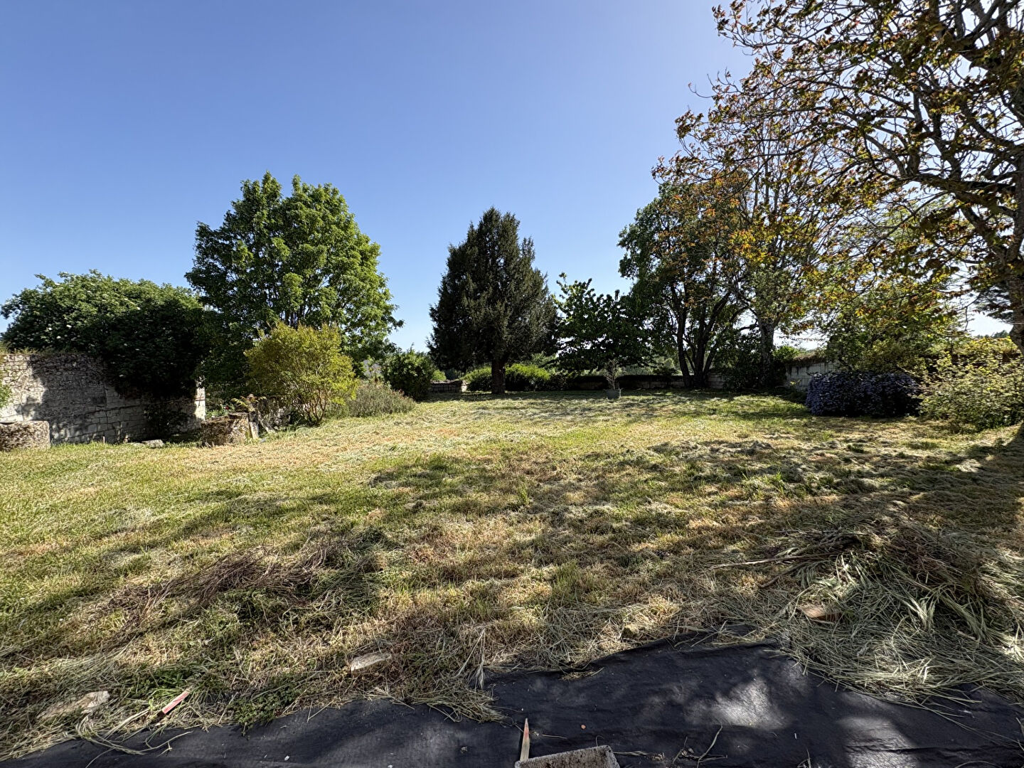 Maison de maître à rénover Saumur Sud 5 mn