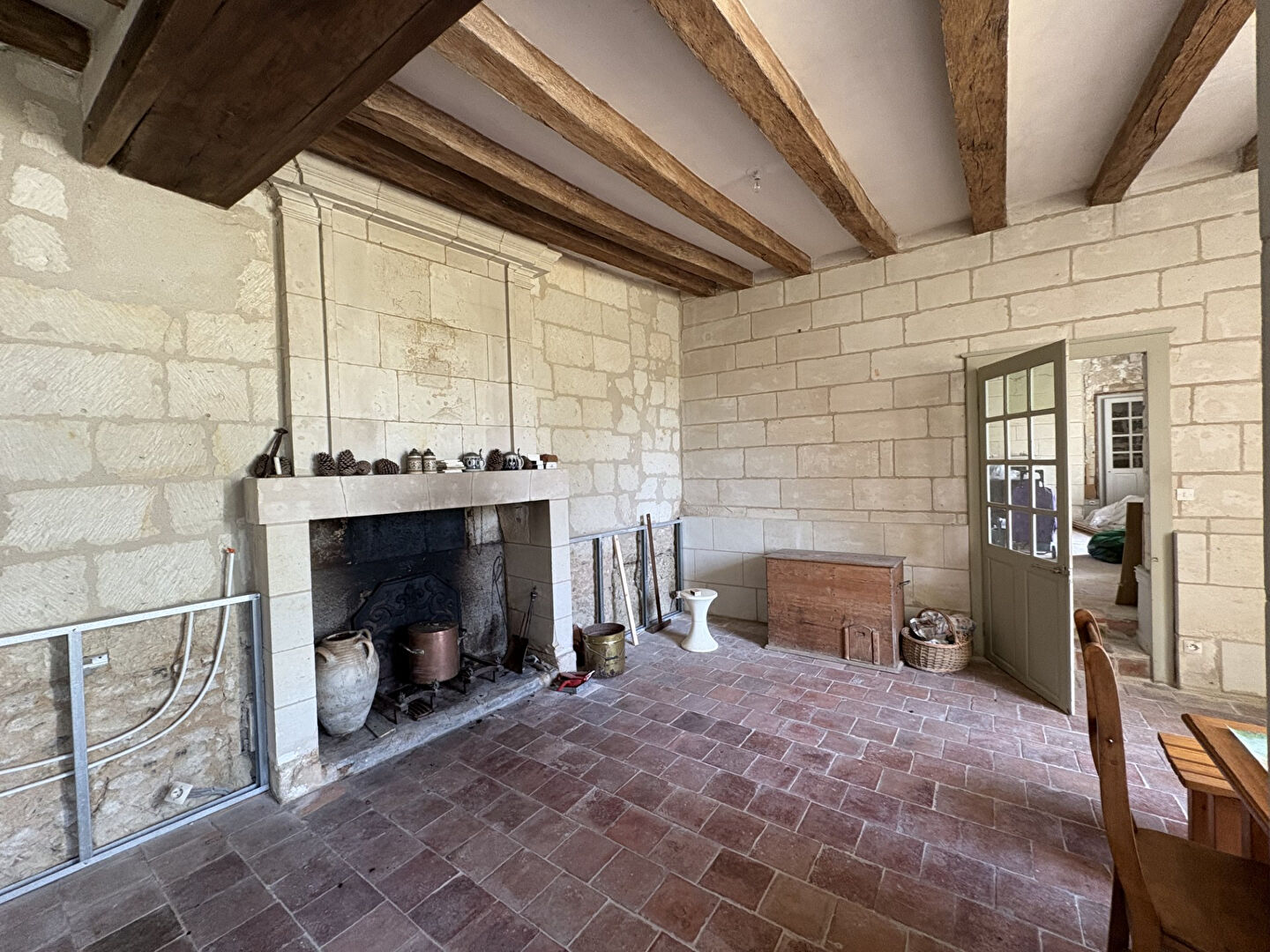 Maison de maître à rénover Saumur Sud 5 mn