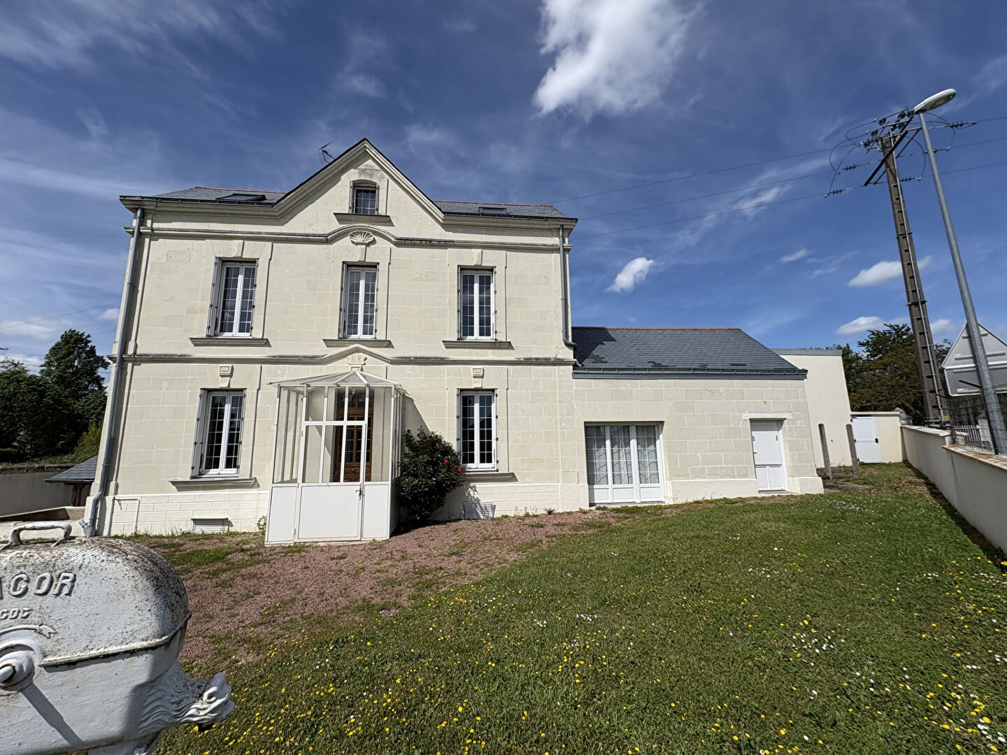 Saumur Sud Maison ancienne en tuffeau
