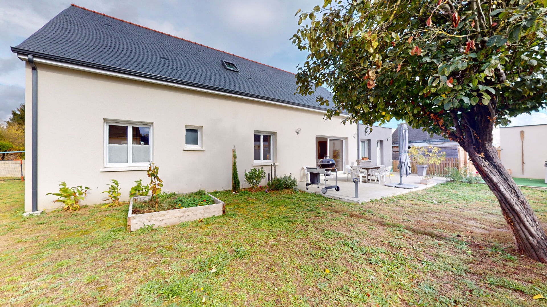 Maison familiale contemporaine 5 mn Saumur