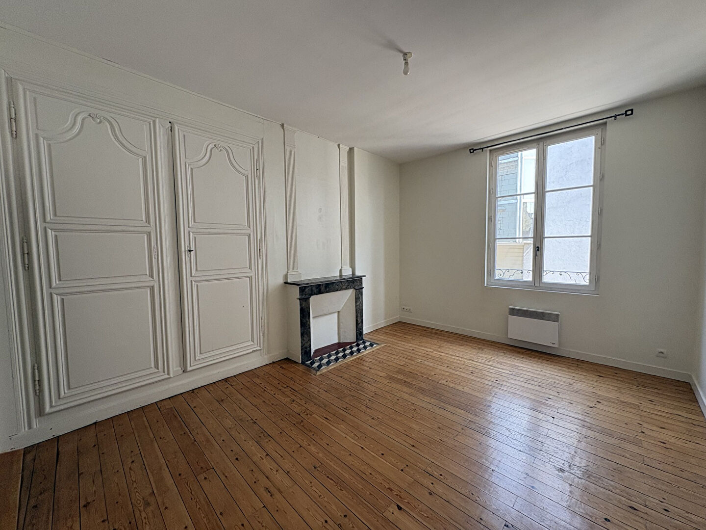 Appartement T2 à louer à SAUMUR (49400).