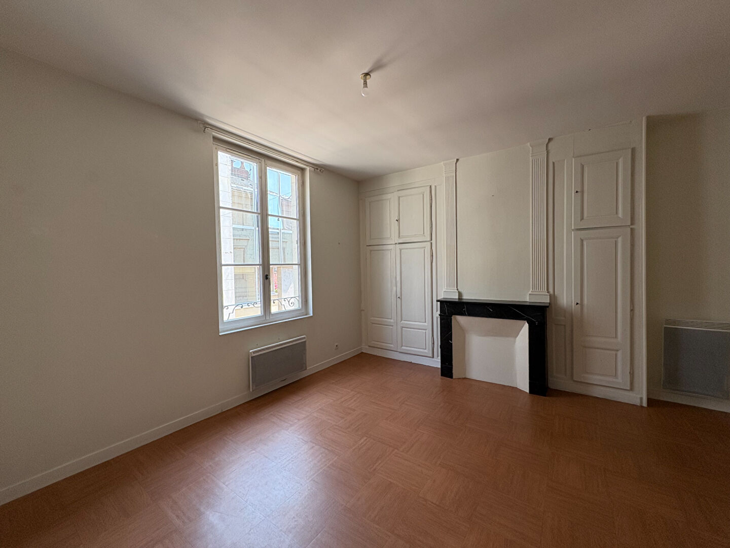 Appartement T2 à louer à SAUMUR (49400).