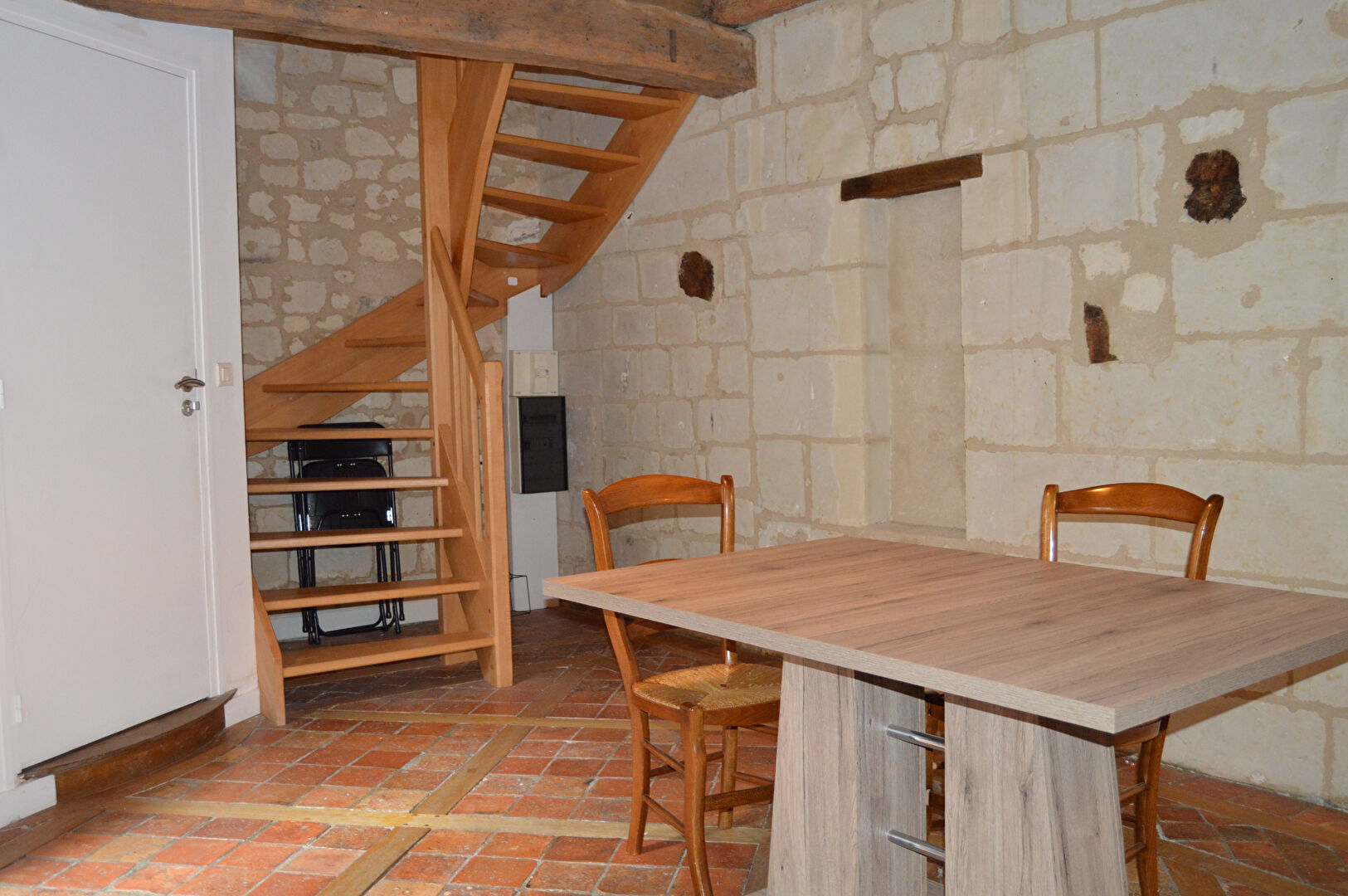 SAUMUR centre-ville : T2 meublé (40 m²) à louer